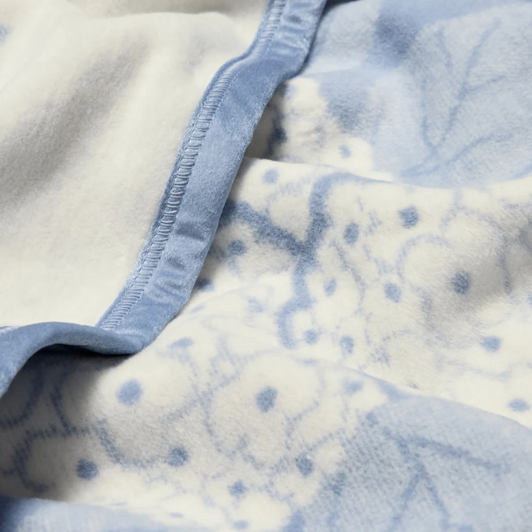 ChappyWrap Hydrangeas Bluebell Dog Blanket - Image 5
