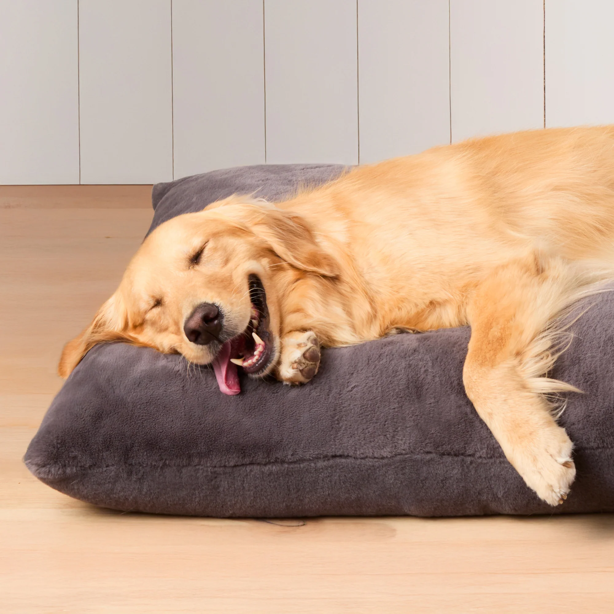 Smoky Gray Recycled Faux Fur Dog Bed - Image 5