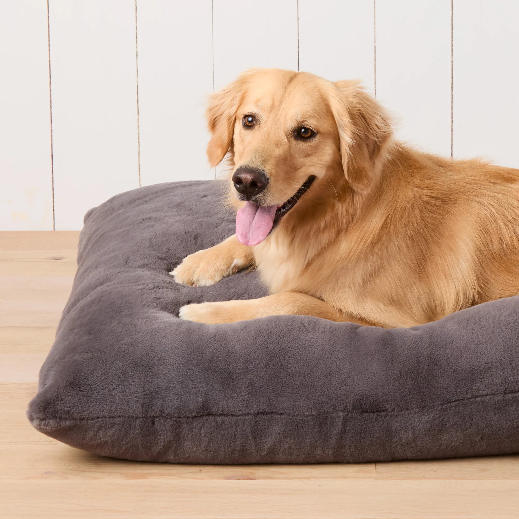 Smoky Gray Recycled Faux Fur Dog Bed - Image 6